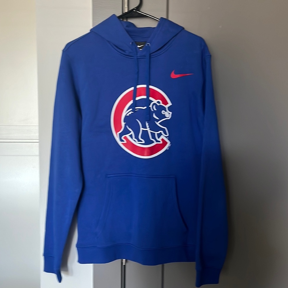Nike cubs hoodie size medium